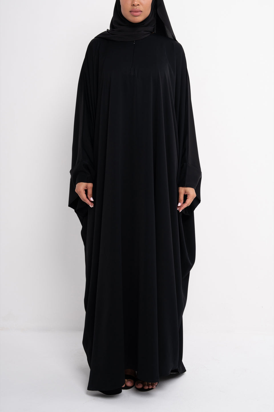 Butterfly Zip Abaya in black - Side View | CO-VRD - alternate view