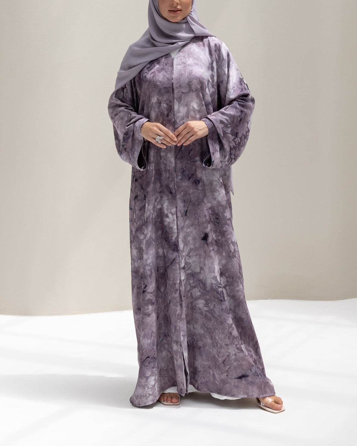 Purple lilac Layali abaya with floral pattern and hijab - CO-VRD modest fashion